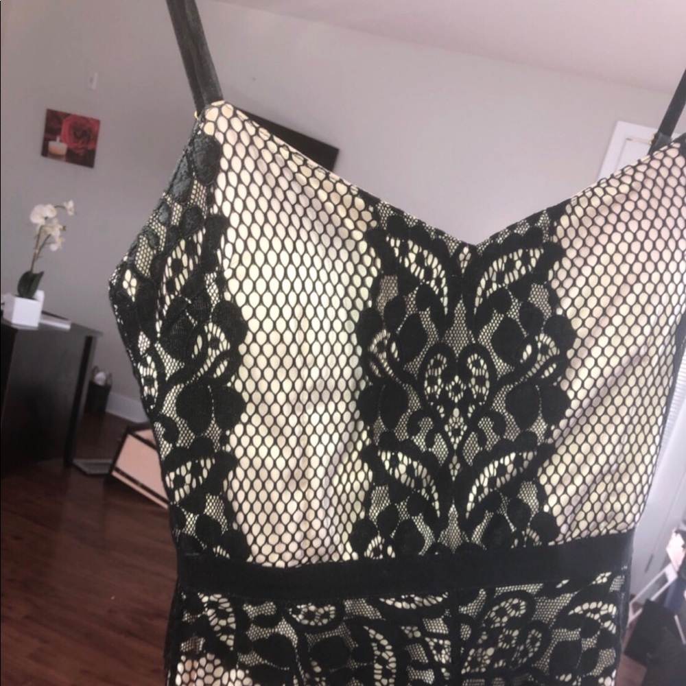 Bebe lace formal dress